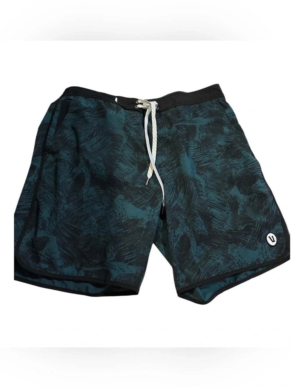 Vuori Men's Cruise Boardshorts Size: 34